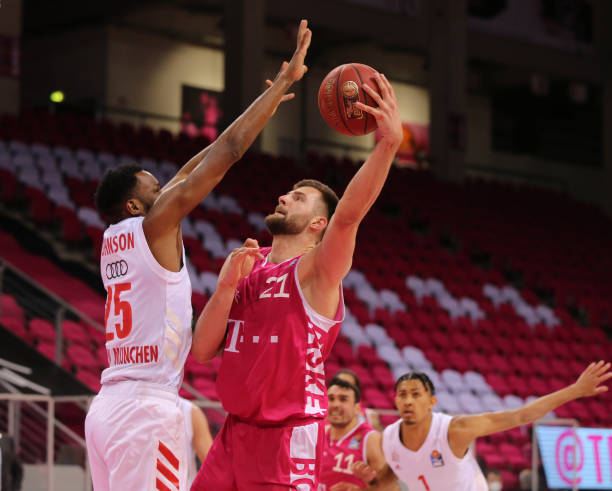 守疲于应对 守疲于应对