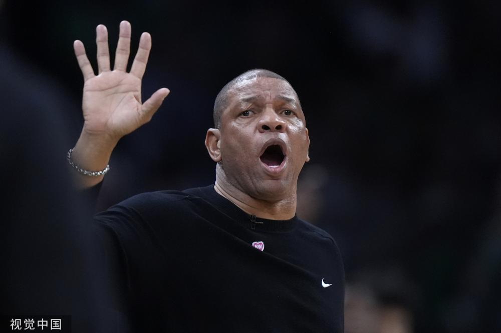 兰德尔凭借 兰德尔凭借