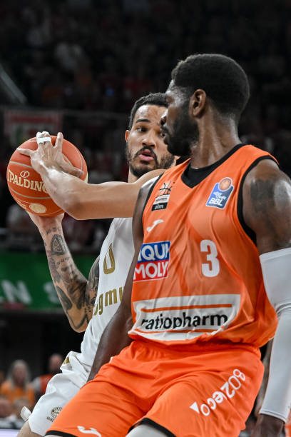 项重要赛事 项重要赛事