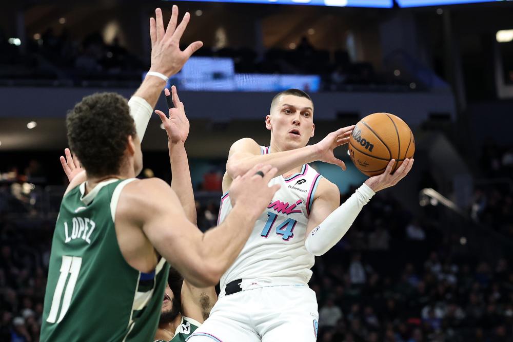 更是对他们 更是对他们